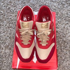 Nike curry red airmax 1